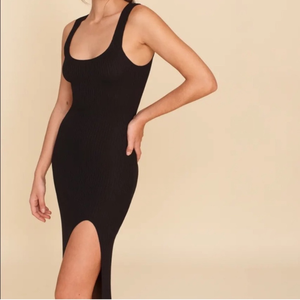 NEW Reformation Bliss Dress Black - Picture 2 of 8